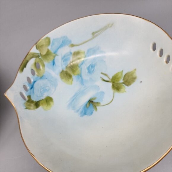 Set of 2 Vintage Handled shallow Bowls 1961 Floral Handpainted Gold Rim 8" - Picture 6 of 11